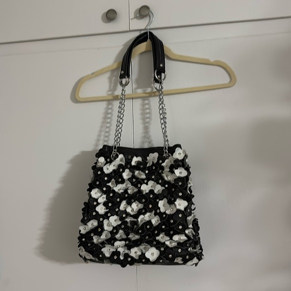 Ameri Leather Floral Black and White Shoulder Bag - Picture 1 of 7